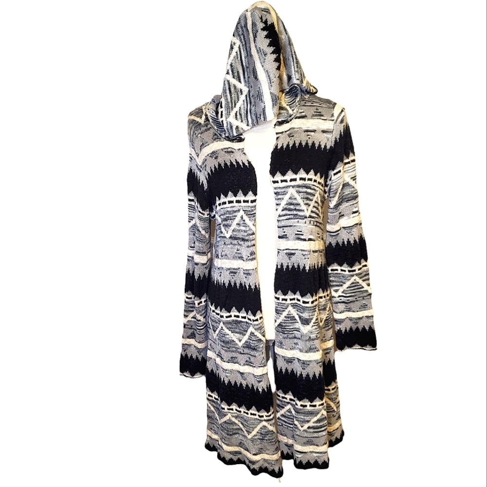 ENERGÉ | Women's black and gray pattern striped knit duster sweater. Size medium